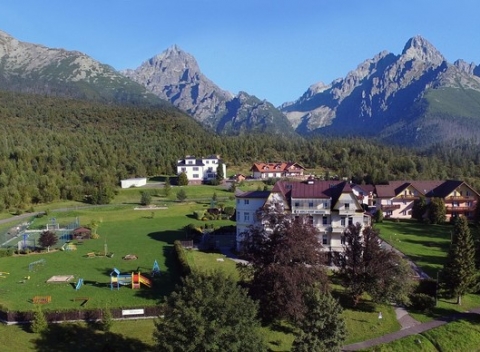 Pobyt pre deti a dorast s doprovodom a plnou penziou v Kúpeľoch Horný Smokovec.