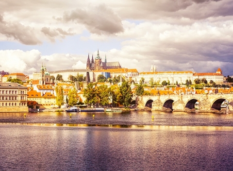 Magická zlatá Praha s množstvom farieb, pamiatok a s ubytovaním v Hoteli Orion ***.