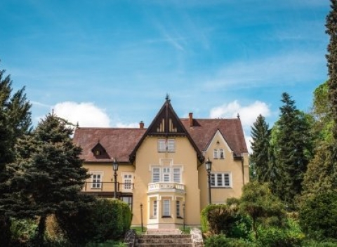 Maďarsko: 3* Festetich Castle Hotel pri Büku s rozšírenou polpenziou a wellness.