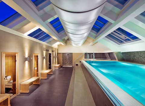 Spoznajte čaro maďarskej metropoly Budapešť v 4* hoteli Continental s raňajkami a wellness.