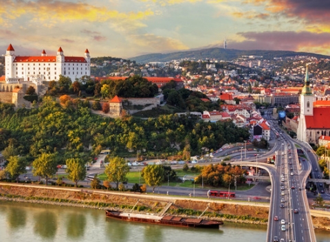 Oddych v Rusovskom rodinnom penzióne s raňajkami spojený s návštevou Bratislavy.