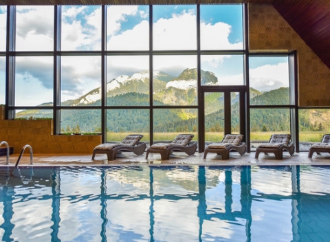 Čarovná jeseň v Montforte**** s výhľadom na les či Tatry, polpenziou a wellness.