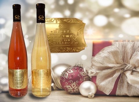 Víno Gold Cuvee Label s 23-karátovými lupeňmi zlata. Pre neobyčajné chvíle s vašimi najmilšími.