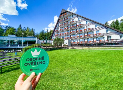 Vysočina pri CHKO Žďárské vrchy v Hoteli SKI *** so vstupom do wellness, polpenziou a zľavami.