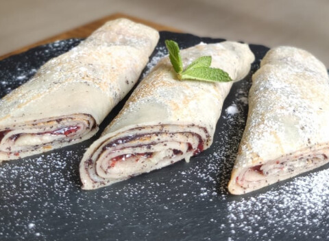 Akcia 1+1€ na jedlo v Pán Waflička, Žilina. Sladká chuť, ukrytá v dokonale upečenom palacinkovom ceste.