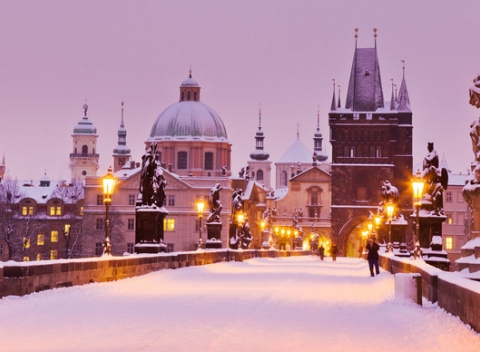 Zájazd do predvianočnej Prahy s ubytovaním, raňajkami a možnosťou návštevy divadelného predstavenia.