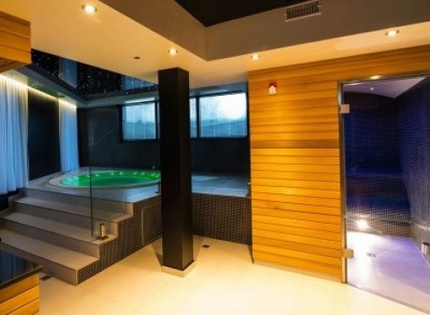 Poľsko: neobmedzené wellness pre 2 v modernom Limanova Hoteli *** s polpenziou.