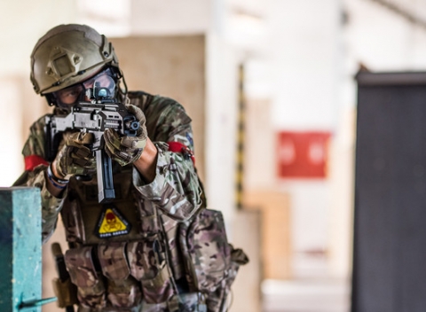 Petržalská Airsoft Paintball Arena pre 1 osobu. Scenáre dennej aj nočnej hry.