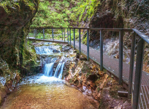 Penzión Adak v Malej Fatre s množstvom možností na výlety, aquaparky a turistiku.