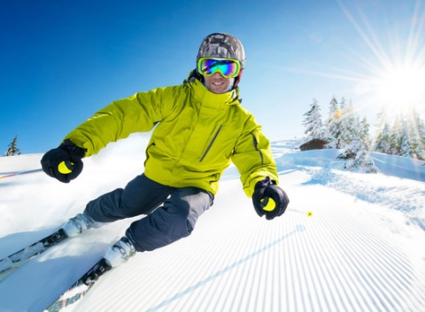 Celodenný skipass pre dospelých, seniorov a deti do 12 rokov v centre Skiland Stará Myjava.