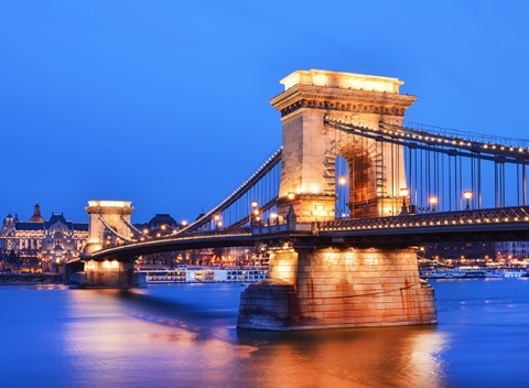 4* elegantný hotel na Margarétinom ostrove v srdci Budapešti s wellness a výhľadom na Dunaj.