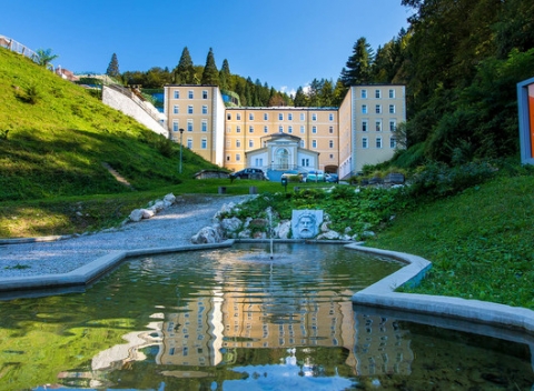 Rodinná dovolenka v liečivých rímskych 4* kúpeľoch v Slovinsku s bohatou polpenziou.