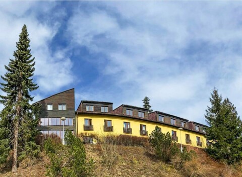 Pobyt na úpätí Lysej hory pri Satinských vodopádoch v Hoteli Ondráš z Beskýd *** s biliardom + polpenzia.