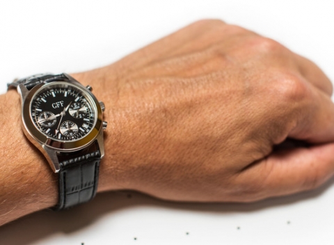 Čas sú peniaze - v tomto prípade najmä ušetrené. Elegantné pánske hodinky GFF Chronograph.