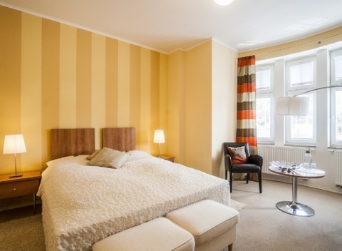 Designový Hotel Golf Garni*** v Mikulove s raňajkami, saunou i možnosťou degustačného menu.