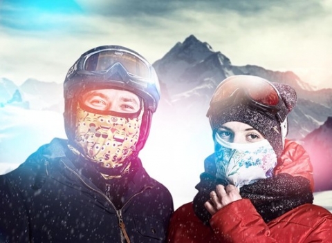 Kukly s 3D potlačou pre outdoorové športy. Vyrobené z kombinácie hydrofóbnych a hydrofilných vlákien.