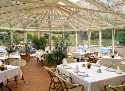 Objavujte Budapešť v hoteli Mediterran**** len kúsok od centra s raňajkami a saunou