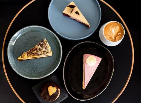 Fairy cakes - Káva a netradičný rozprávkový koláčik v centre Košíc - Koláče vlastnej výroby.