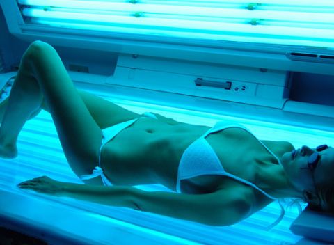 Až 100-minútová permanentka do solária v Charlie centrum. Krásne opálená pokožka po celý rok!