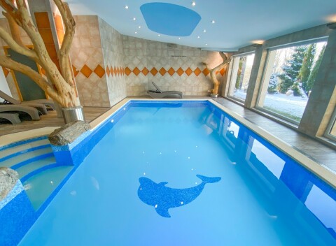 Vysočina: Hotel Podlesí *** s Rozprávkovou dedinkou, privátnou vírivkou, vstupom do bazéna + polpenzia.