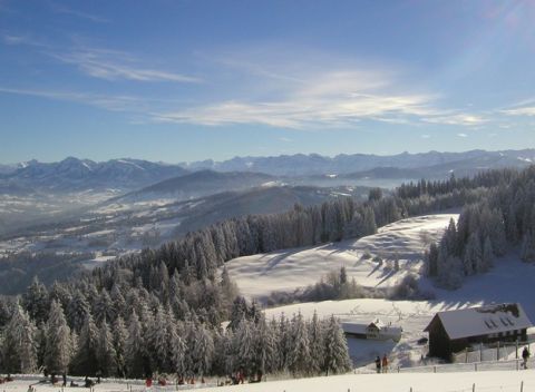 Zimná dovolenka v Rakúsku v Hoteli Weißes Kreuz**** s polpenziou, saunou a fitness.