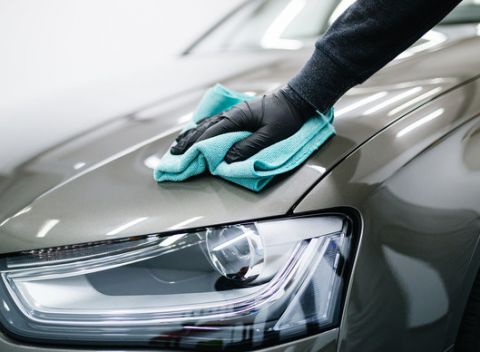 Ručné umytie exteriéru, interiéru, tepovanie a voskovanie vášho štvorkolesového miláčika.