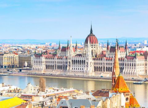 4-hviezdičkový relax s bazénmi a saunami v pokojnej časti Budapešti vo Wellness Hoteli Rubin****.