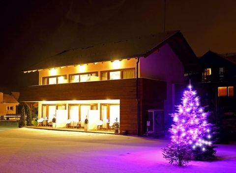 Relax pod Chopkom v apartmánoch AHA Jasná s rodinnou atmosférou a privátnym vstupom do vírivky.