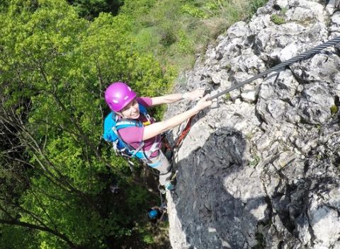 Poďte si vyskúšať nové ferratové cesty do Maďarska spolu s inštruktorom.