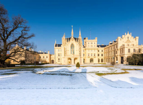 Pobyt poblíž zámku v Penzióne Myslivna v Lednicko-valtickom areáli s polpenziou, vínom