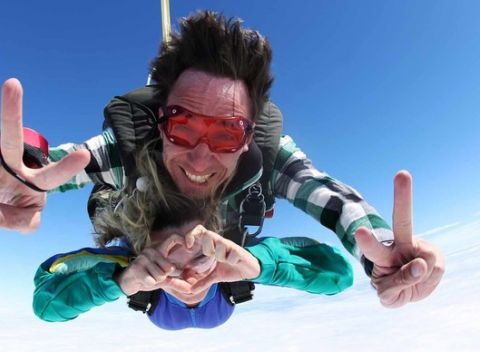 Tandemový zoskok z výšky 4000 m n. m. - jeden z najadrenalínovejších zážitkov vášho života.