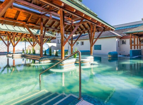 Mosonmagyaróvár v Corvina Hoteli *** so vstupom do kúpeľov Flexum Therma & Spa + polpenzia