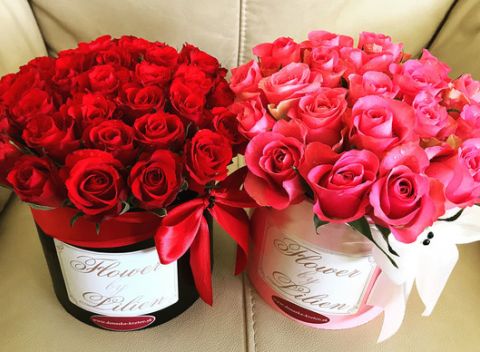 Valentínsky box plný ruží pre každú romantičku.  Ich podmanivá vôňa a žiarivé farby potešia vašu polovičku.
