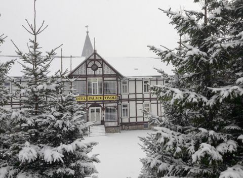 Pobyt s polpenziou v Hoteli Palace Tivoli*** vo Vysokých Tatrách priamo pod Gerlachovským štítom.