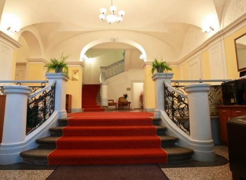 Nechajte sa očariť Prahou a užite si romantiku v Hoteli U Svatého Jana*** pri Karlovom námestí.