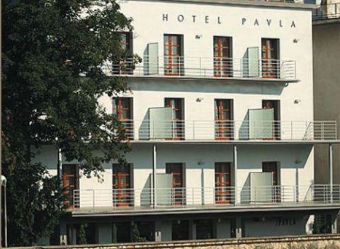 Víkend v hoteli Pavla**** v srdci kúpeľného mesta Piešťany s výhľadom na mesto.