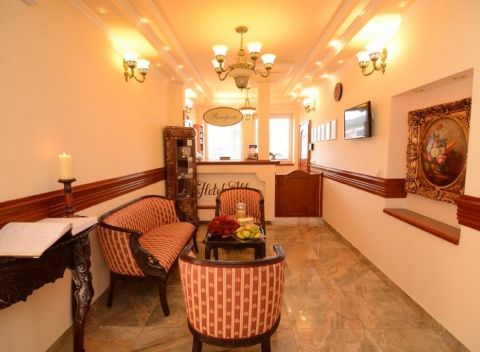 Hotel Alfa je trojhviezdičkový hotel s podmanivou atmosférou a štýlom v centre mesta Giraltovce.