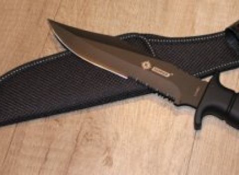 Super ostré nože do prírody a na bežné použitie z kvalitnej nerezovej ocele.