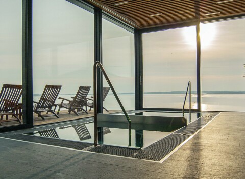 Pobyt pri priehrade Zemplínska Šírava a aquaparku (400 m) v Hoteli Eurobus **** s polpenziou