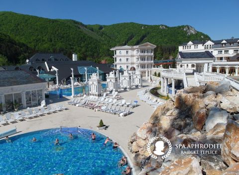 Kúpeľné Rajecké Teplice v útulnom penzióne pri centre s raňajkami alebo polpenziou.