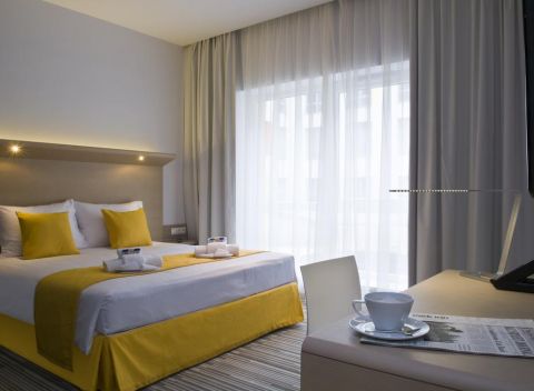Budapešť luxusne v hoteli Park Inn **** so zľavovou kartou a raňajkami.