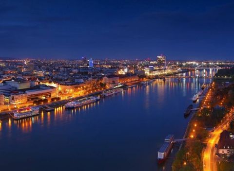 Víkendový pobyt pre 2 osoby na 2 noci v centre Bratislavy v krásnom hoteli Danubia Gate****.