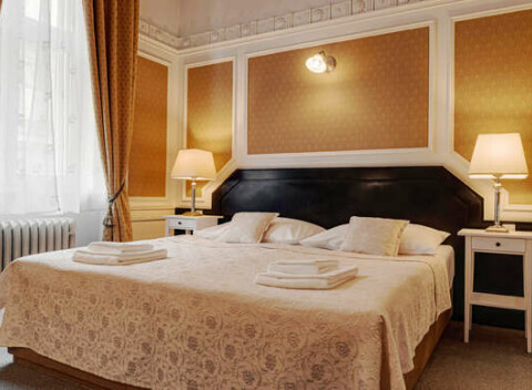 Potulky Prahou so zázemím v luxusnom Hoteli Praga 1885 vrátane raňajok v blízkosti centra mesta