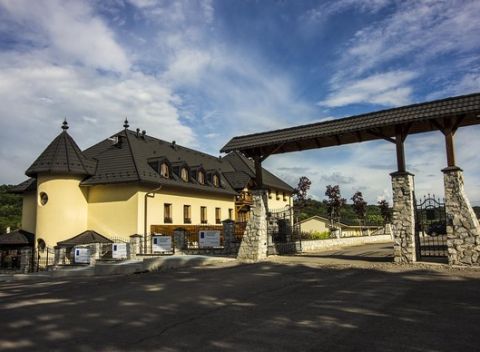 Gurmánsky pobyt v novootvorenom penzióne Chateau Hunging*** so súkromným wellness v srdci Hontu.