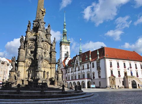Kráľovská dovolenka v hoteli Zámek pri Olomouci, polpenzia a návšteva ZOO alebo Pevnosti poznania.