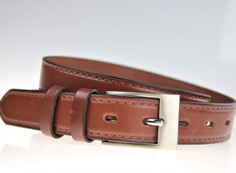 Pánske kožené opasky, z ktorých si vyberie každý pán. Z kvalitnej kože v hrúbke 3 mm.
