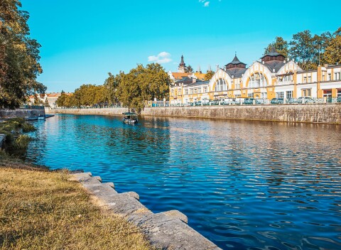 Hradec Králové v centre v historickom Hoteli U České koruny *** s raňajkami + parkovanie