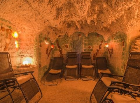 Doprajte si chvíľku pre seba, upokojte svoju myseľ a zregenerujte svoje telo v soľnej jaskyni.