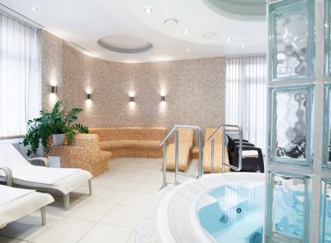 Jarný kúpeľný pobyt v Dudinciach v komplexe Diamant*** s procedúrami a plnou penziou.