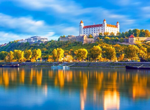 Bratislava blízko centra v Hoteli Modena *** s raňajkami a vlastným wellness s bazénom, saunami a občerstvením